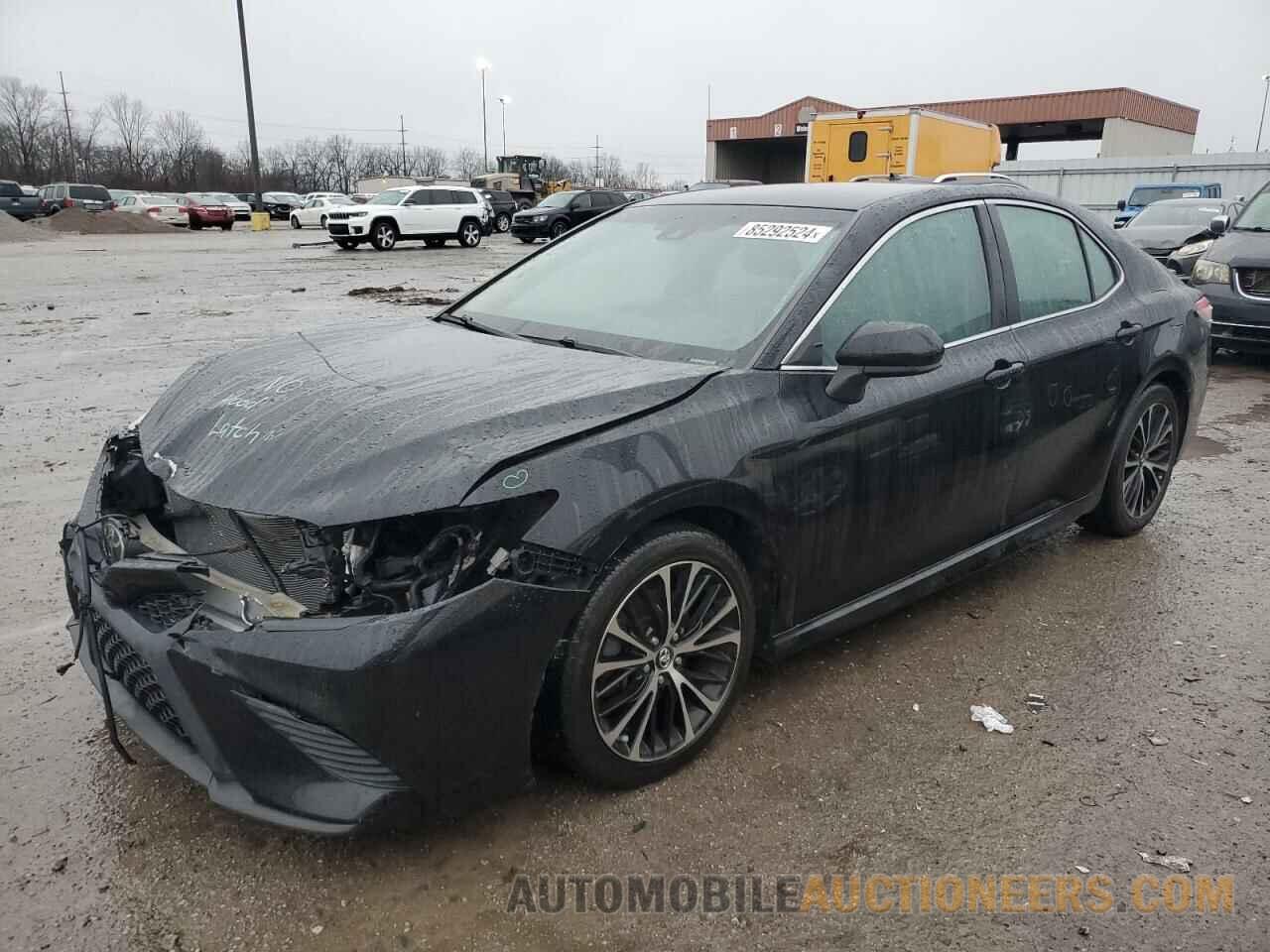 4T1B11HK3JU531944 TOYOTA CAMRY 2018