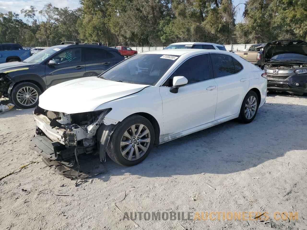 4T1B11HK3JU539607 TOYOTA CAMRY 2018