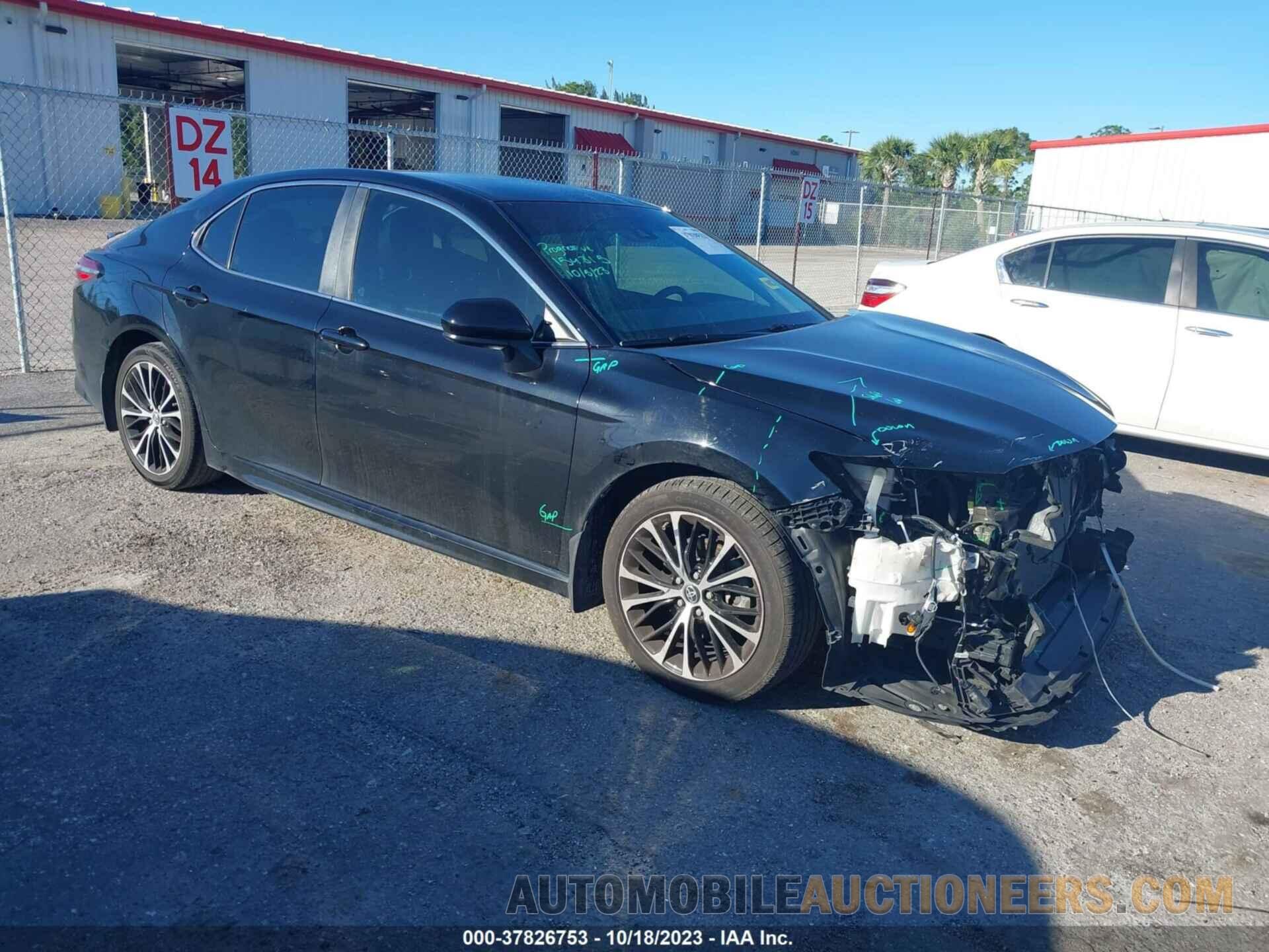 4T1B11HK3JU546203 TOYOTA CAMRY 2018