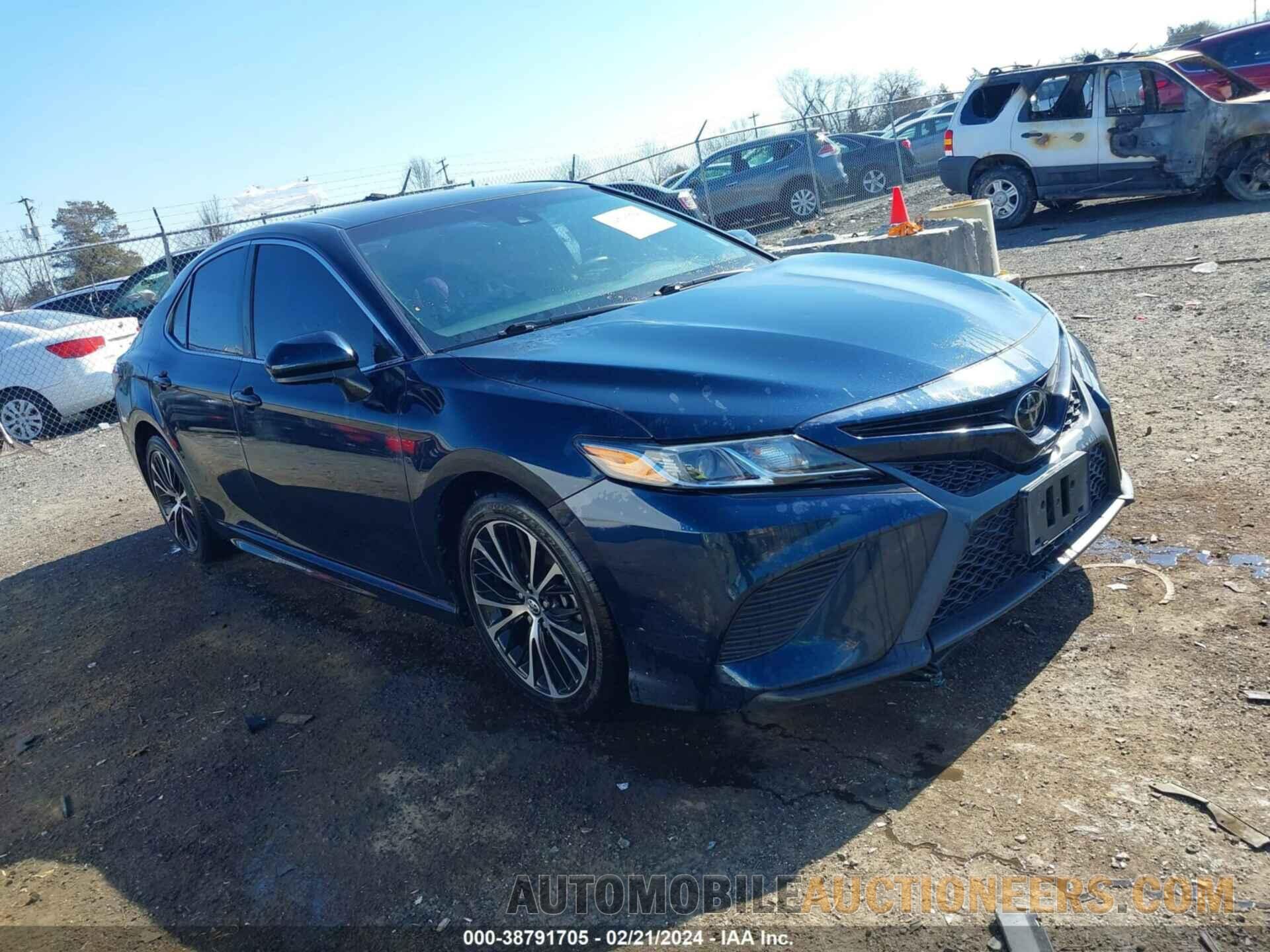 4T1B11HK3JU554222 TOYOTA CAMRY 2018