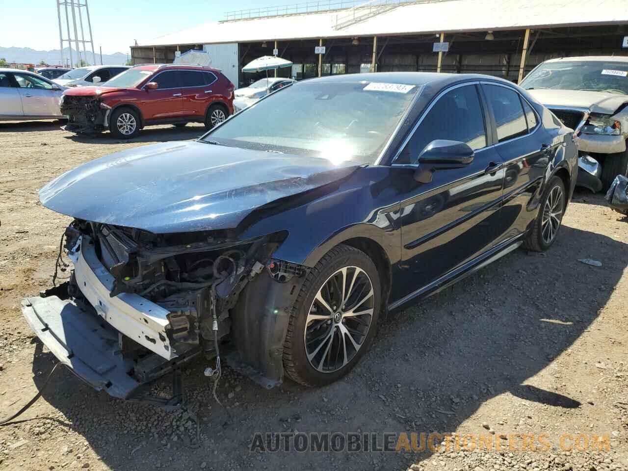 4T1B11HK3JU557914 TOYOTA CAMRY 2018