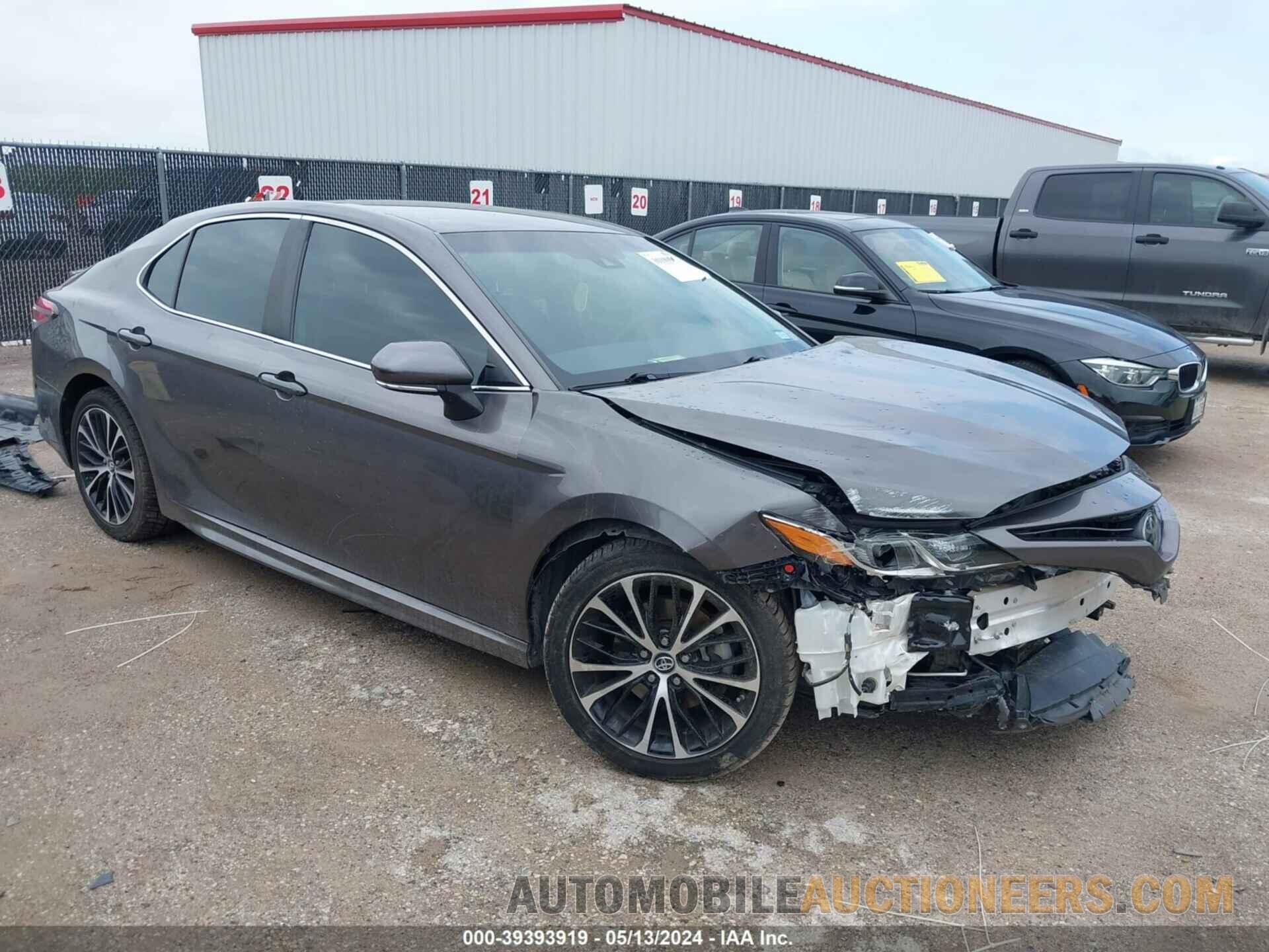 4T1B11HK3JU563860 TOYOTA CAMRY 2018