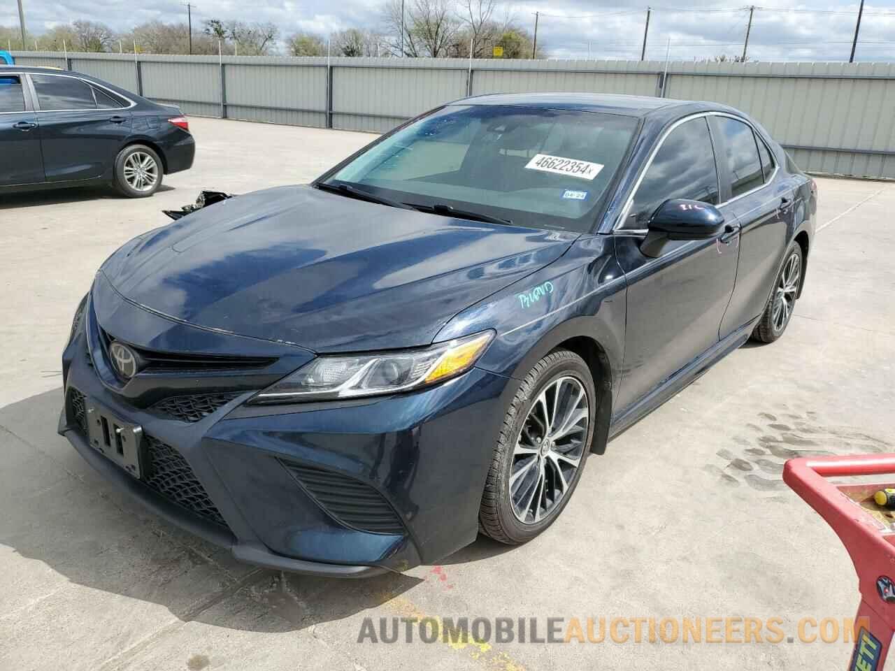 4T1B11HK3JU564376 TOYOTA CAMRY 2018