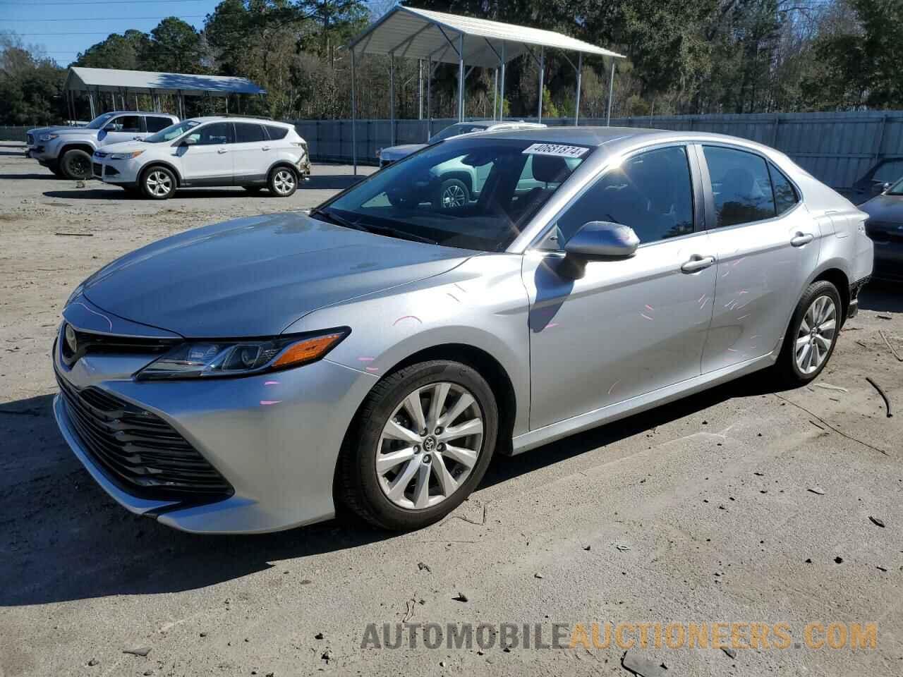 4T1B11HK3JU565074 TOYOTA CAMRY 2018