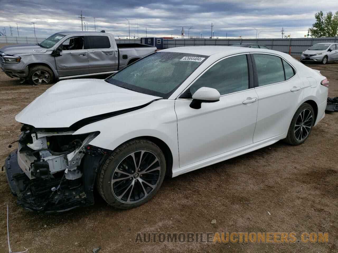 4T1B11HK3JU569934 TOYOTA CAMRY 2018