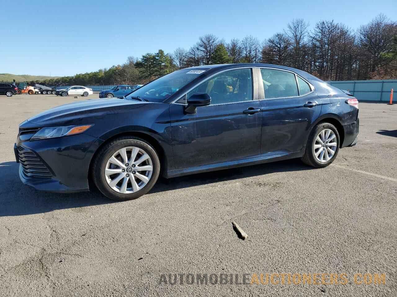 4T1B11HK3JU573482 TOYOTA CAMRY 2018