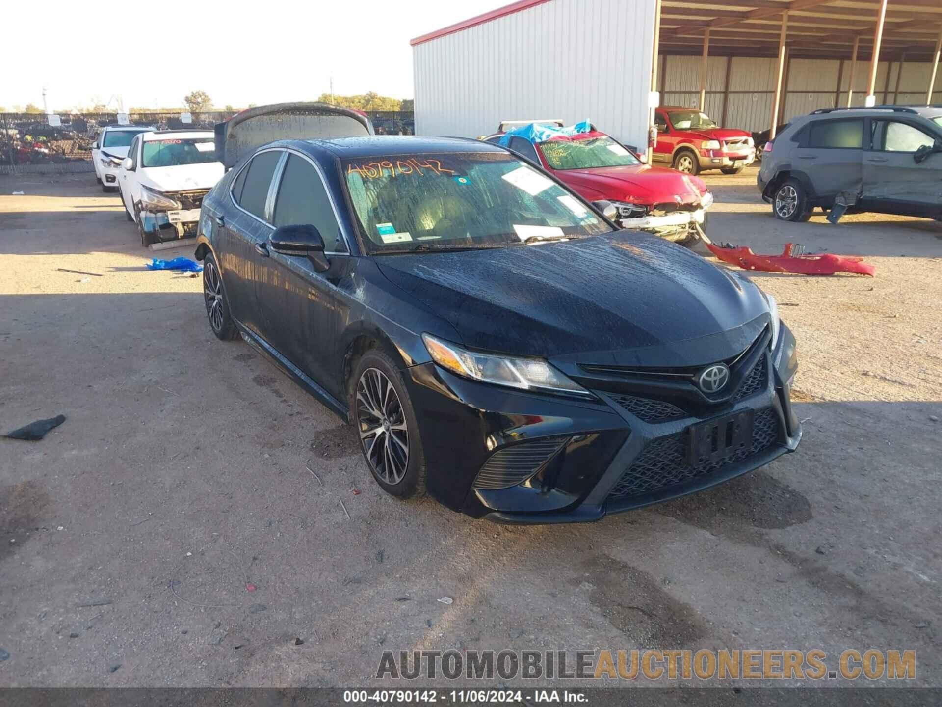 4T1B11HK3JU574437 TOYOTA CAMRY 2018