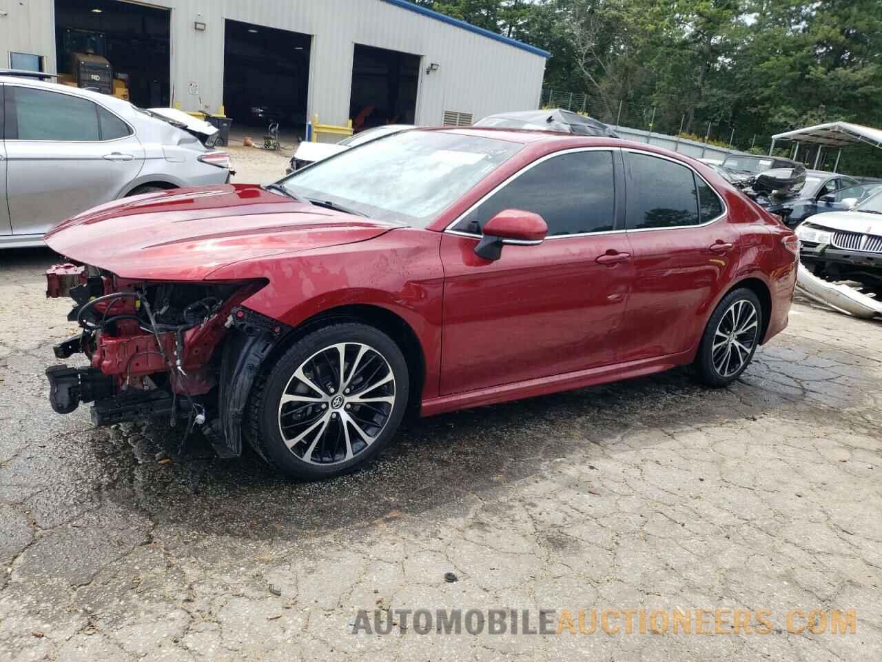 4T1B11HK3JU582523 TOYOTA CAMRY 2018