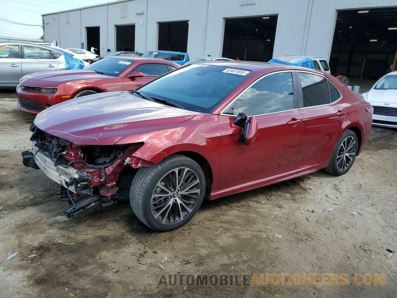 4T1B11HK3JU588466 TOYOTA CAMRY 2018