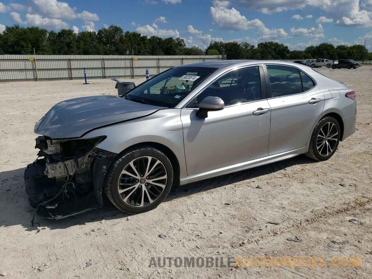 4T1B11HK3JU596647 TOYOTA CAMRY 2018