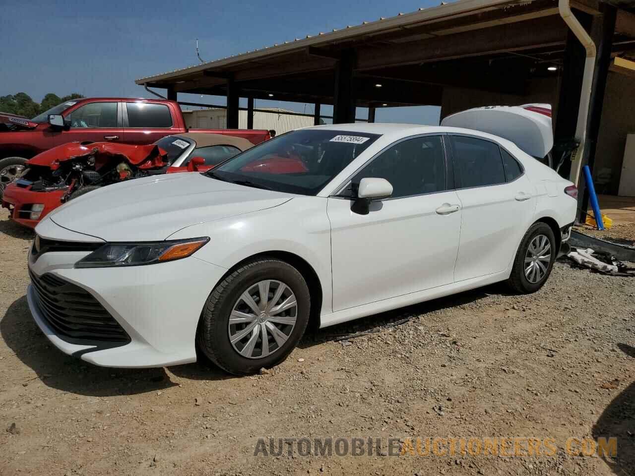 4T1B11HK3JU602303 TOYOTA CAMRY 2018