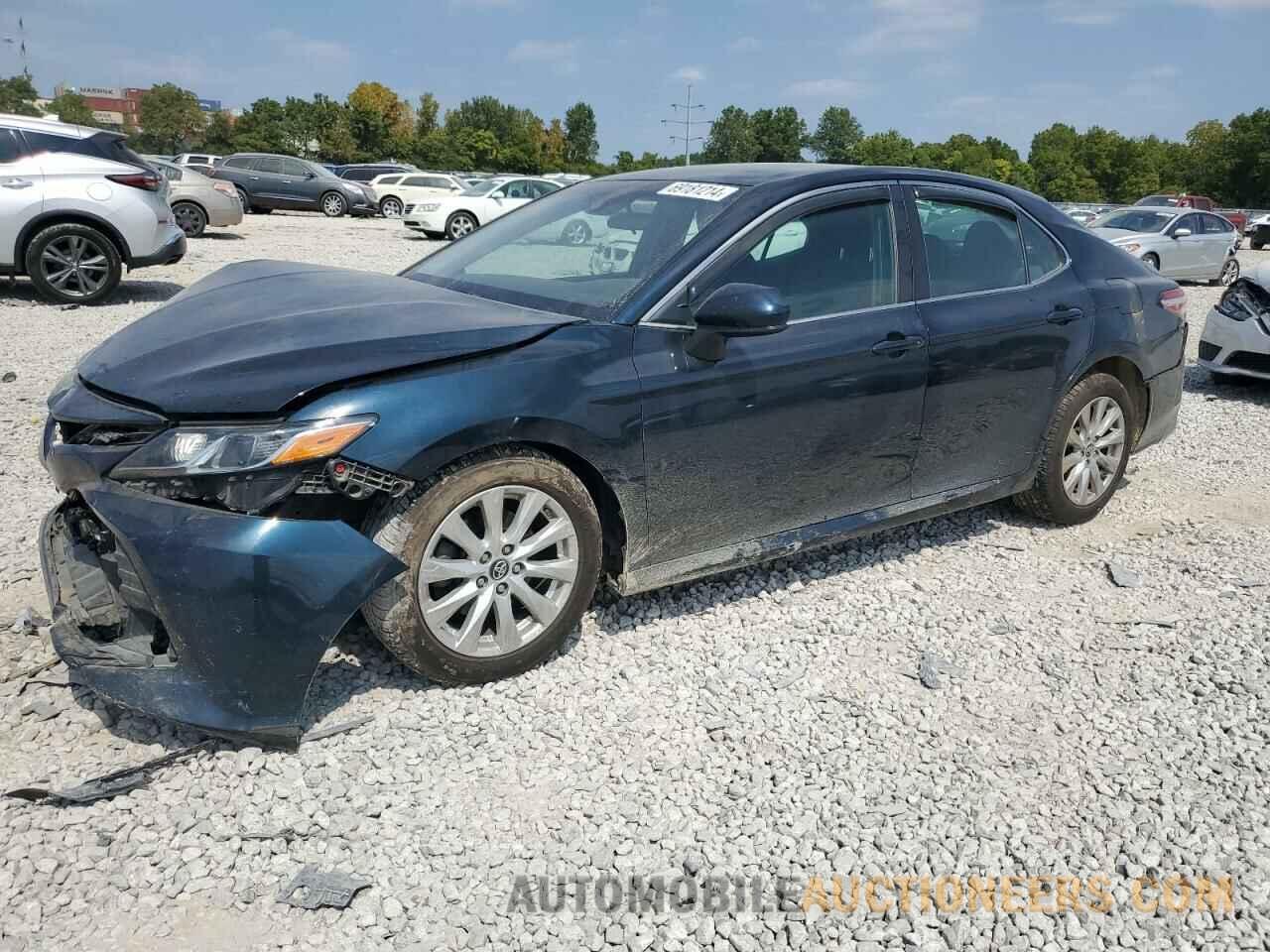 4T1B11HK3JU602642 TOYOTA CAMRY 2018