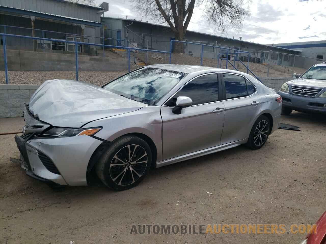 4T1B11HK3JU603970 TOYOTA CAMRY 2018