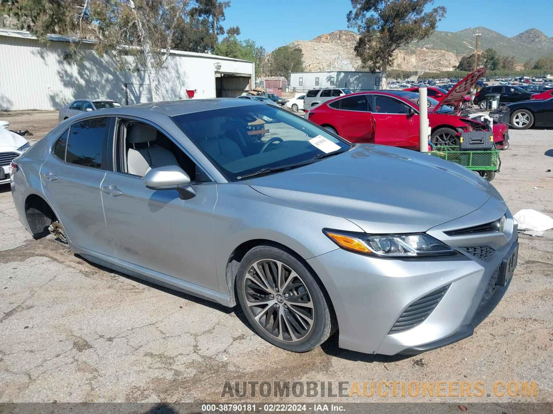 4T1B11HK3JU604634 TOYOTA CAMRY 2018