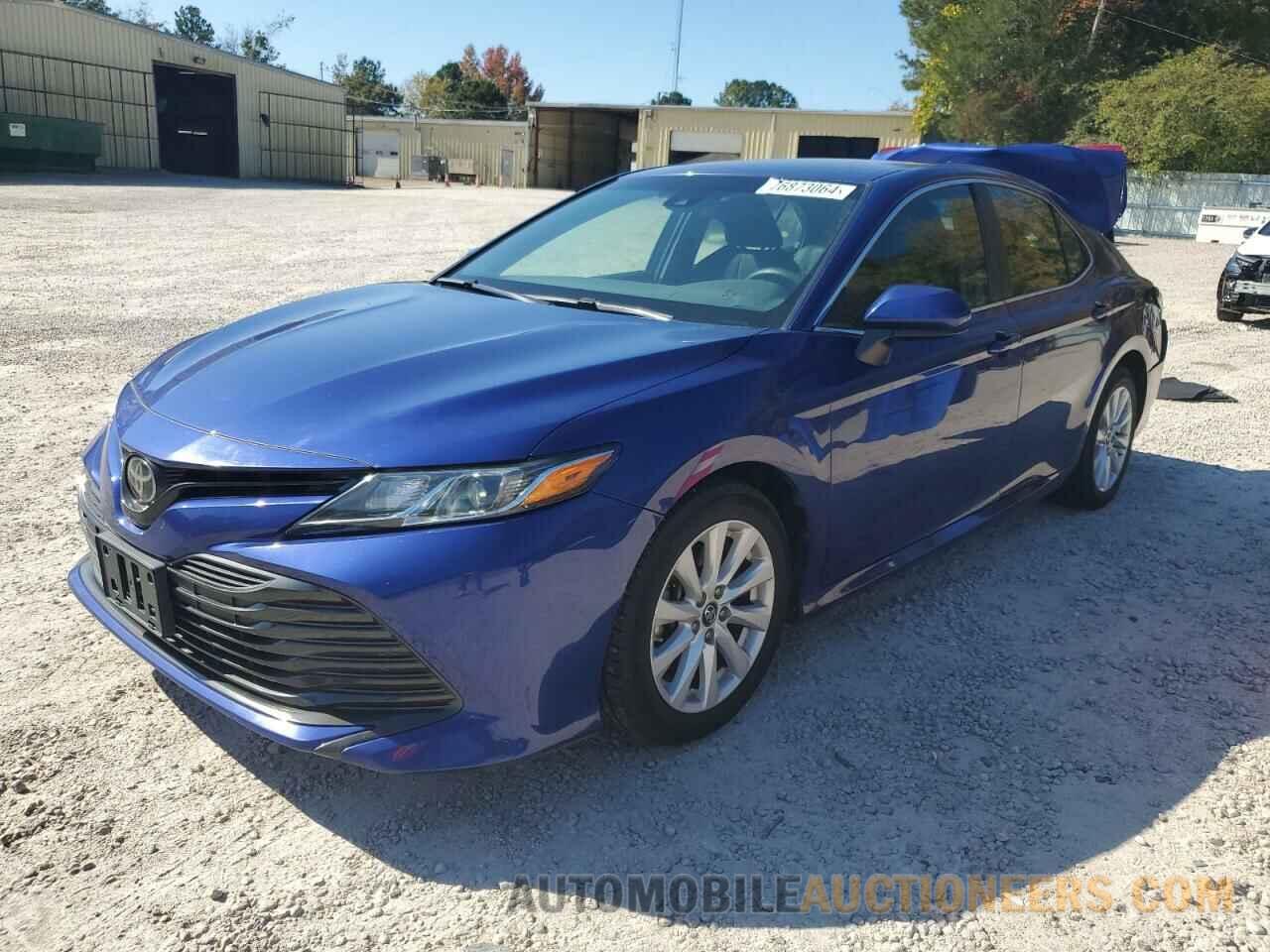 4T1B11HK3JU605945 TOYOTA CAMRY 2018