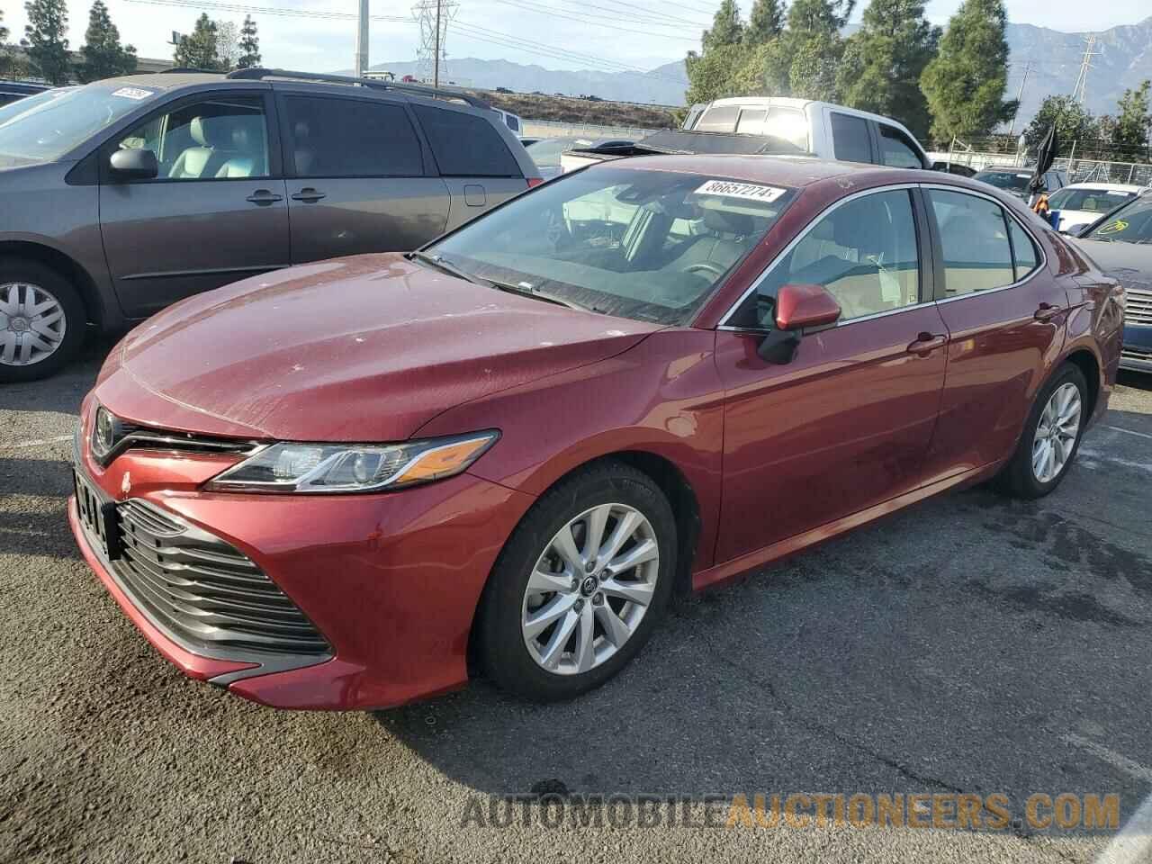 4T1B11HK3JU607209 TOYOTA CAMRY 2018