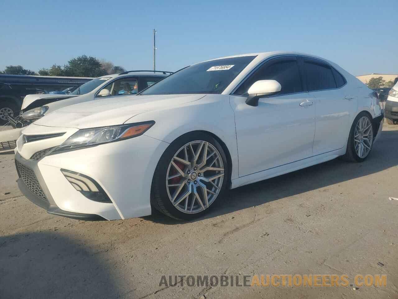 4T1B11HK3JU609252 TOYOTA CAMRY 2018