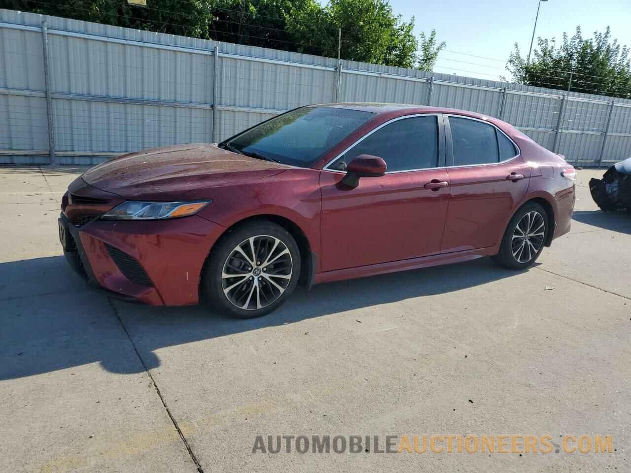 4T1B11HK3JU611857 TOYOTA CAMRY 2018