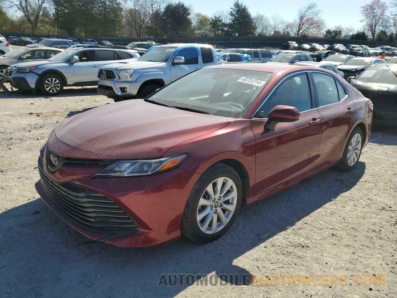 4T1B11HK3JU614404 TOYOTA CAMRY 2018