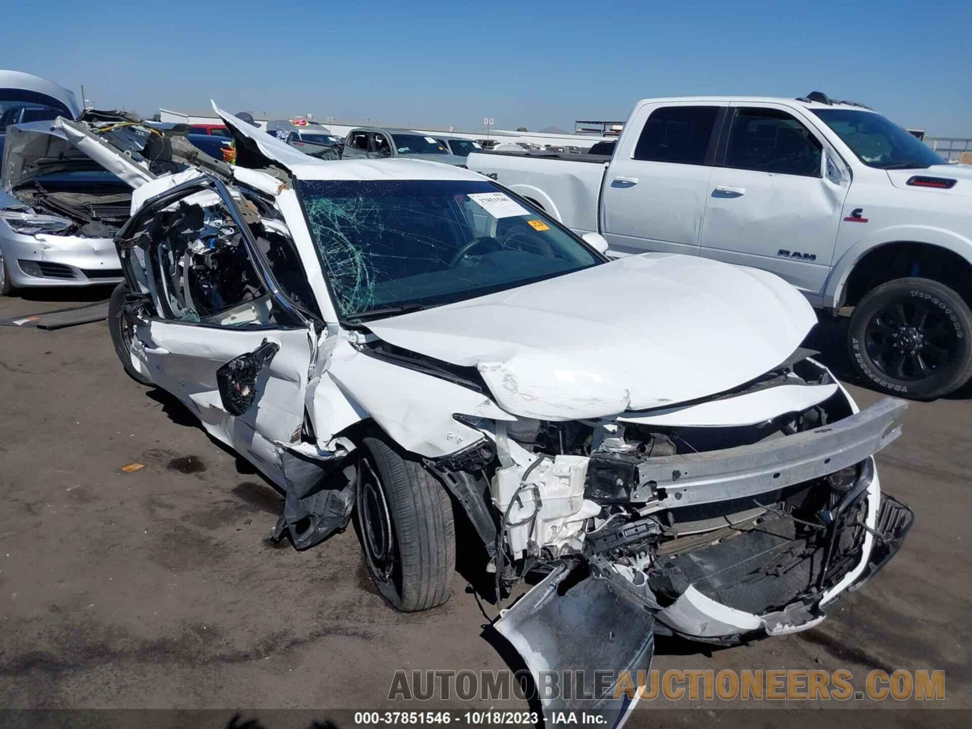 4T1B11HK3JU618257 TOYOTA CAMRY 2018