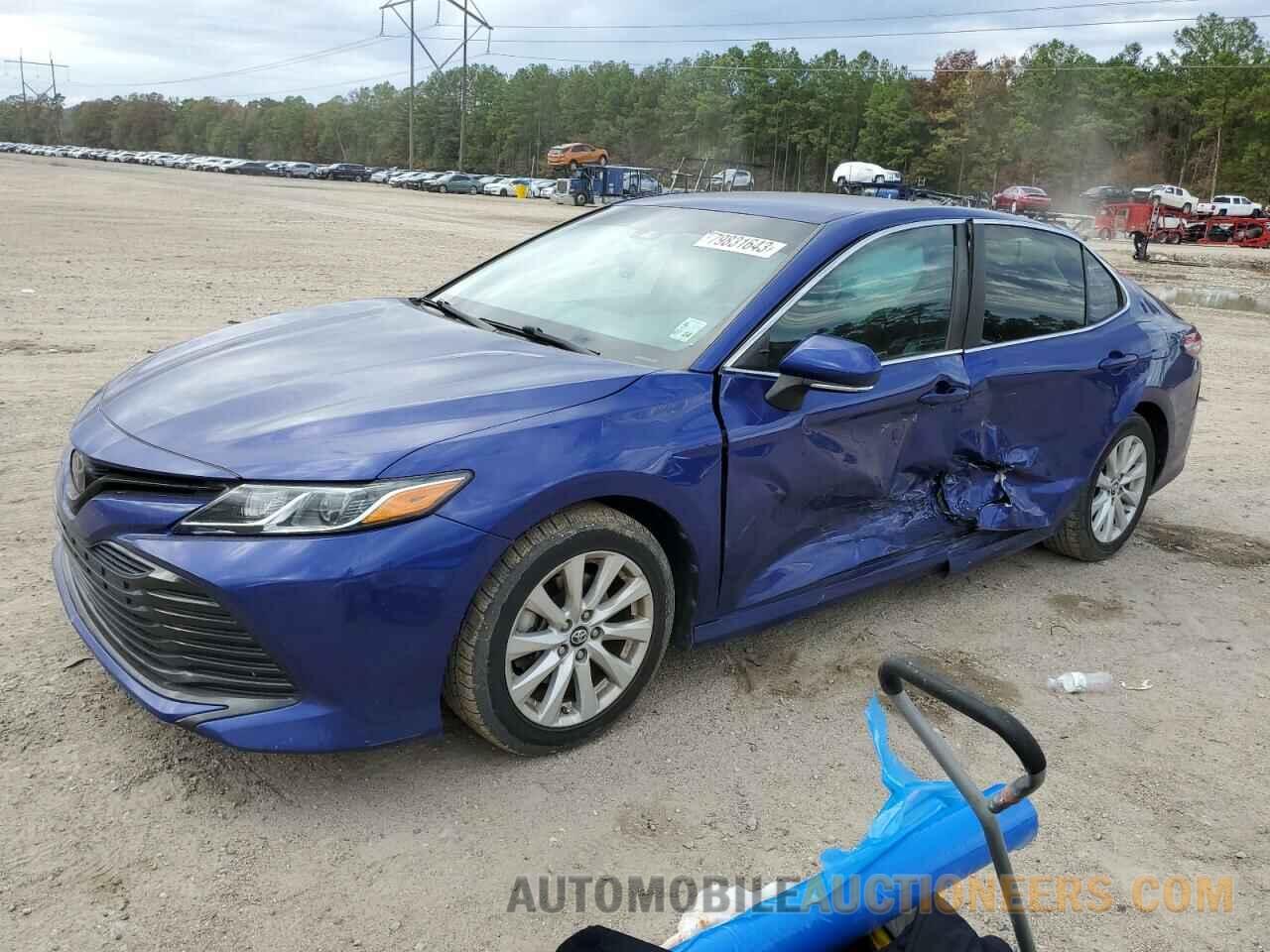 4T1B11HK3JU621899 TOYOTA CAMRY 2018