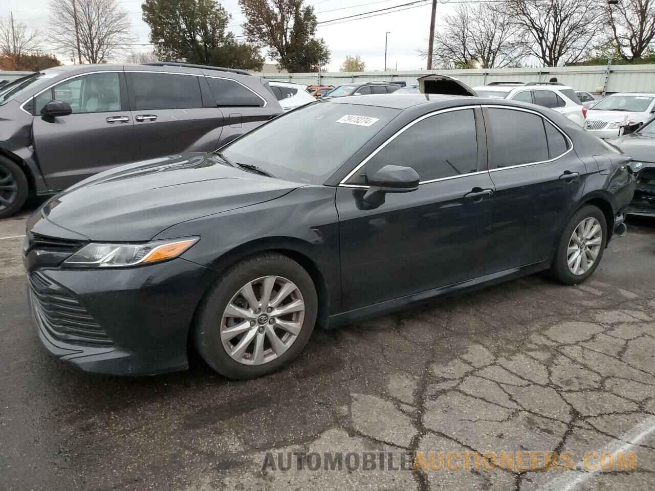 4T1B11HK3JU621949 TOYOTA CAMRY 2018