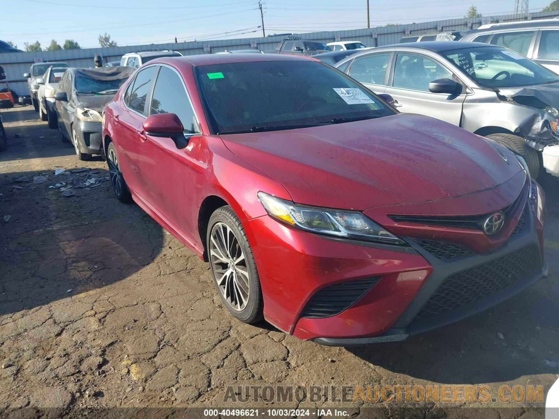 4T1B11HK3JU623961 TOYOTA CAMRY 2018