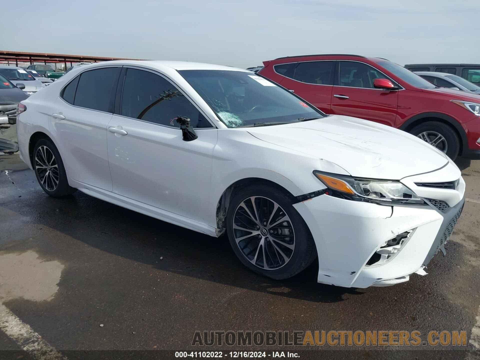 4T1B11HK3JU624835 TOYOTA CAMRY 2018