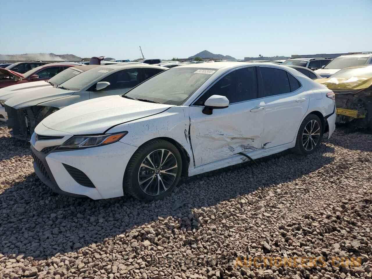 4T1B11HK3JU626195 TOYOTA CAMRY 2018