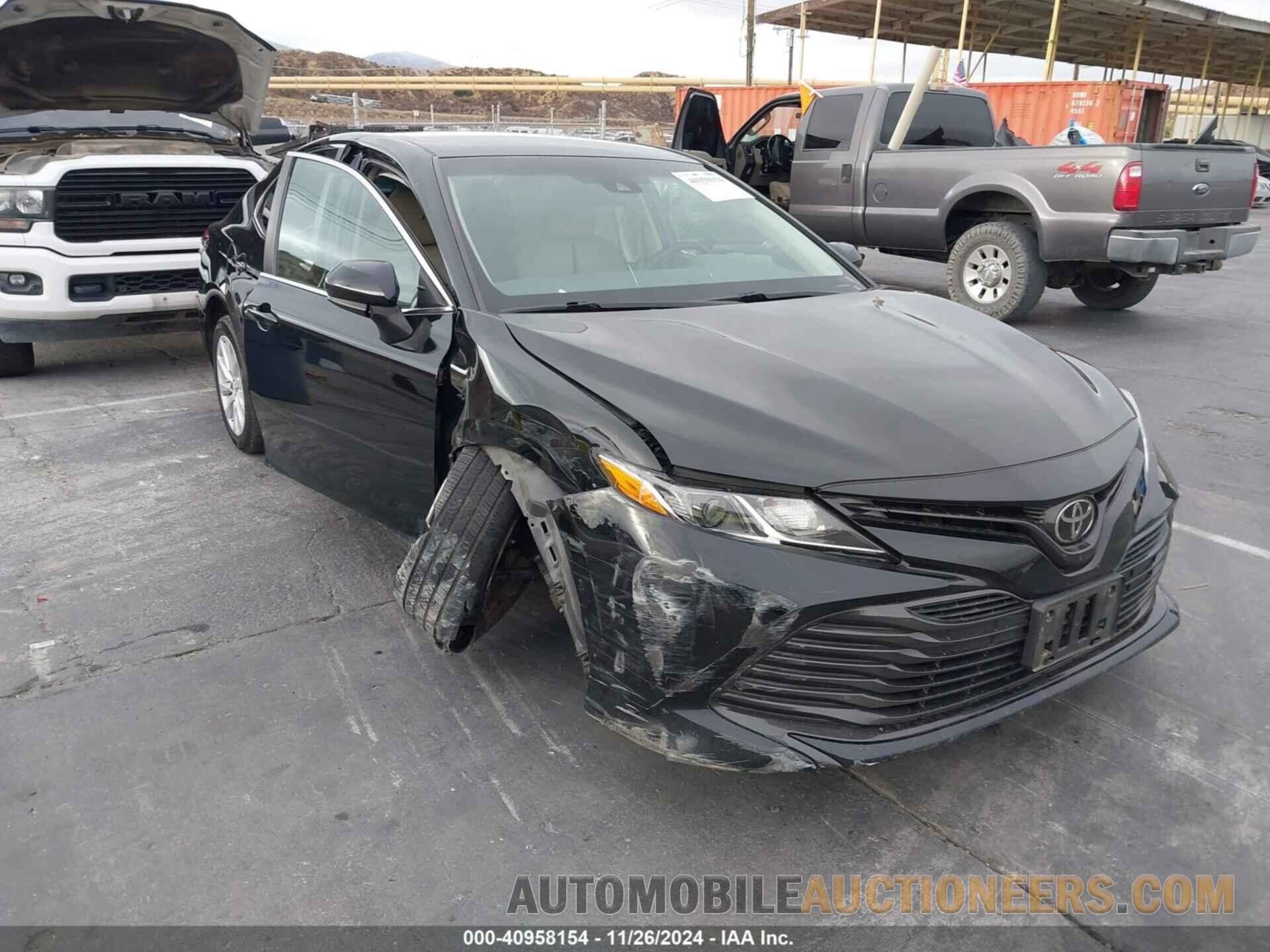 4T1B11HK3JU627668 TOYOTA CAMRY 2018