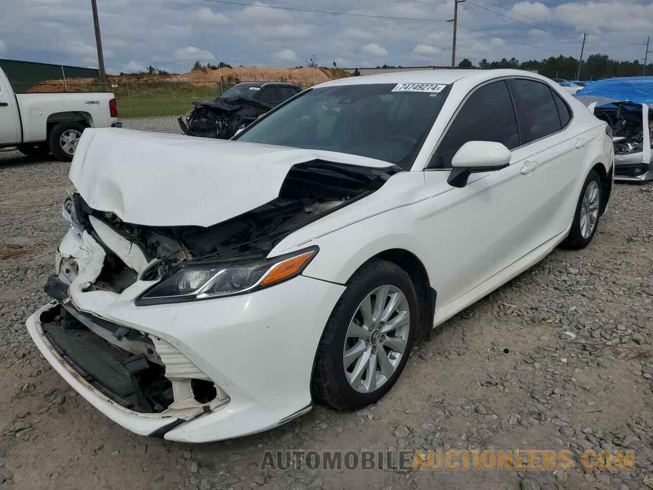 4T1B11HK3JU628285 TOYOTA CAMRY 2018