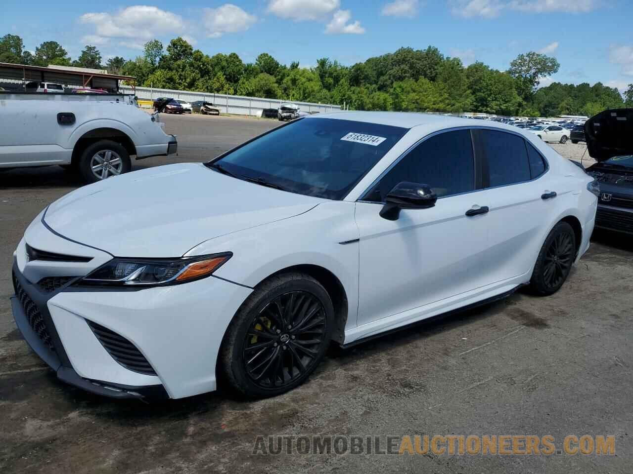 4T1B11HK3JU632241 TOYOTA CAMRY 2018