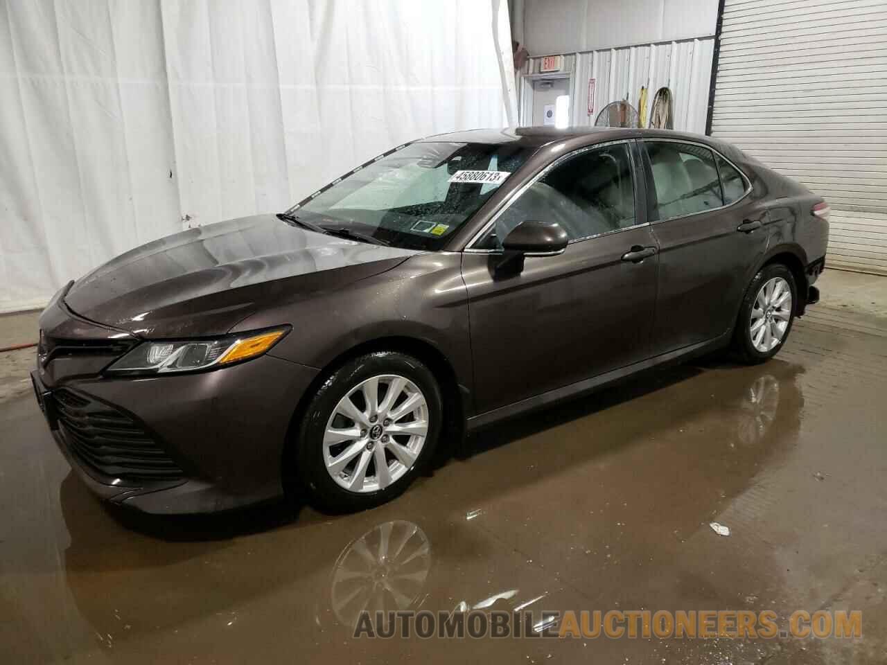 4T1B11HK3JU635348 TOYOTA CAMRY 2018