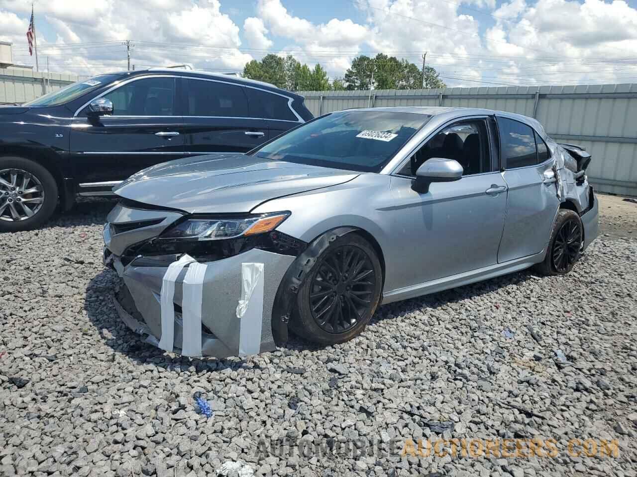 4T1B11HK3JU635821 TOYOTA CAMRY 2018