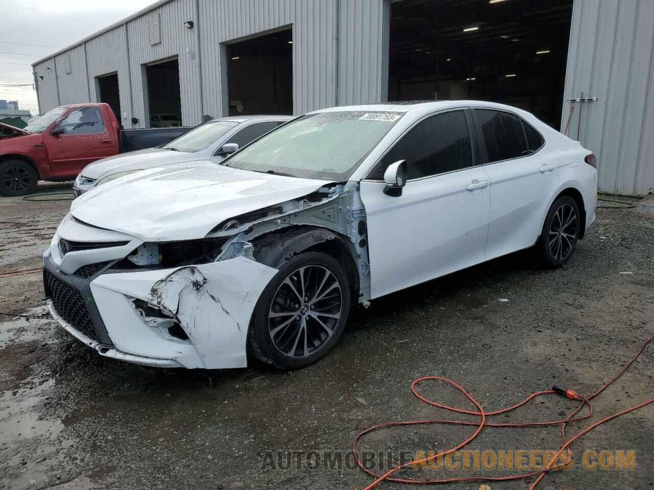 4T1B11HK3JU635950 TOYOTA CAMRY 2018