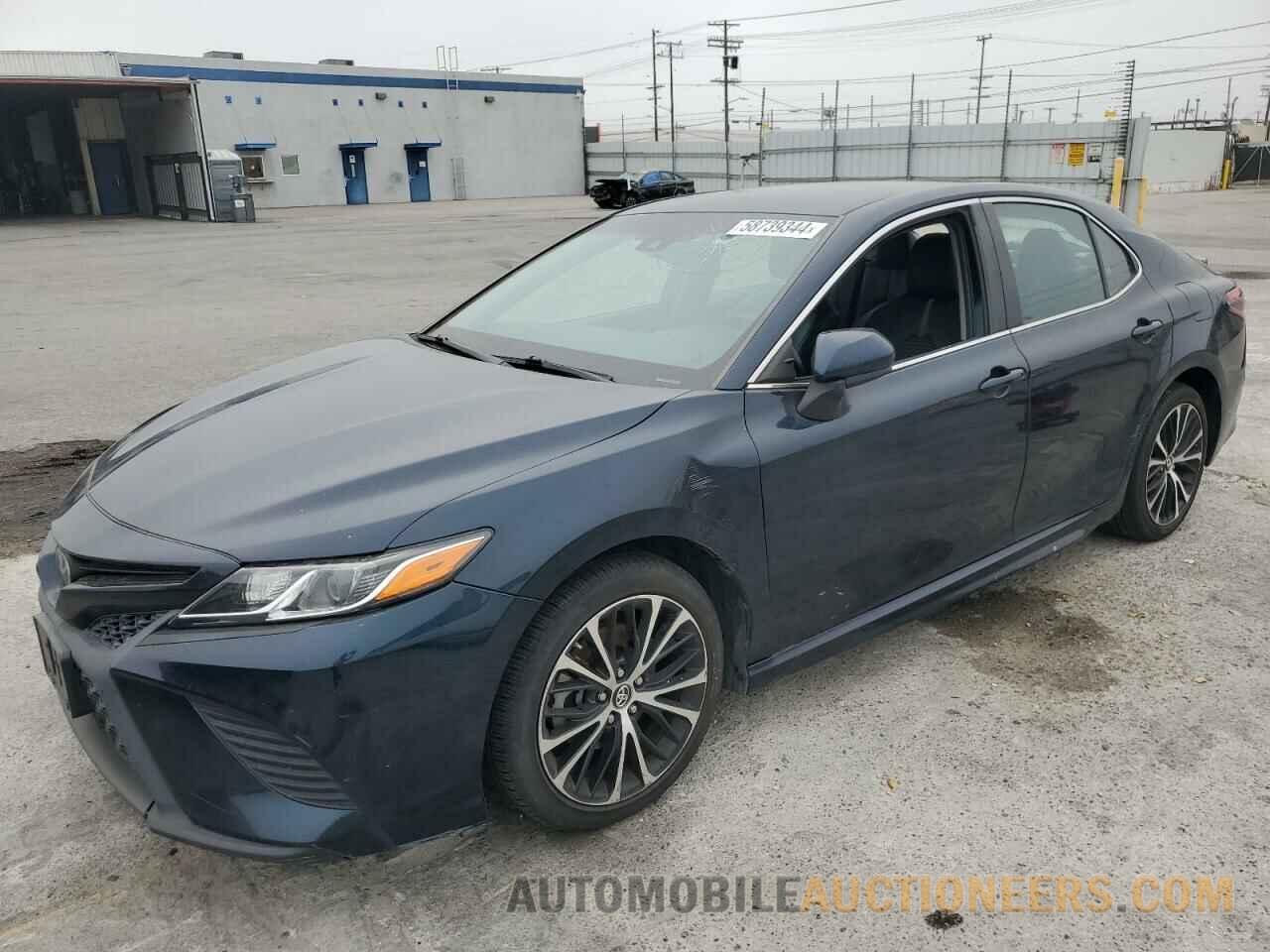 4T1B11HK3JU641506 TOYOTA CAMRY 2018