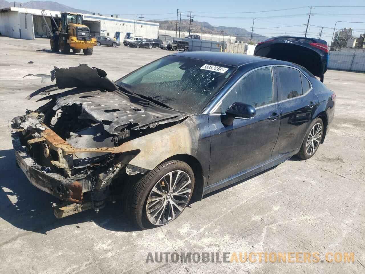 4T1B11HK3JU645023 TOYOTA CAMRY 2018