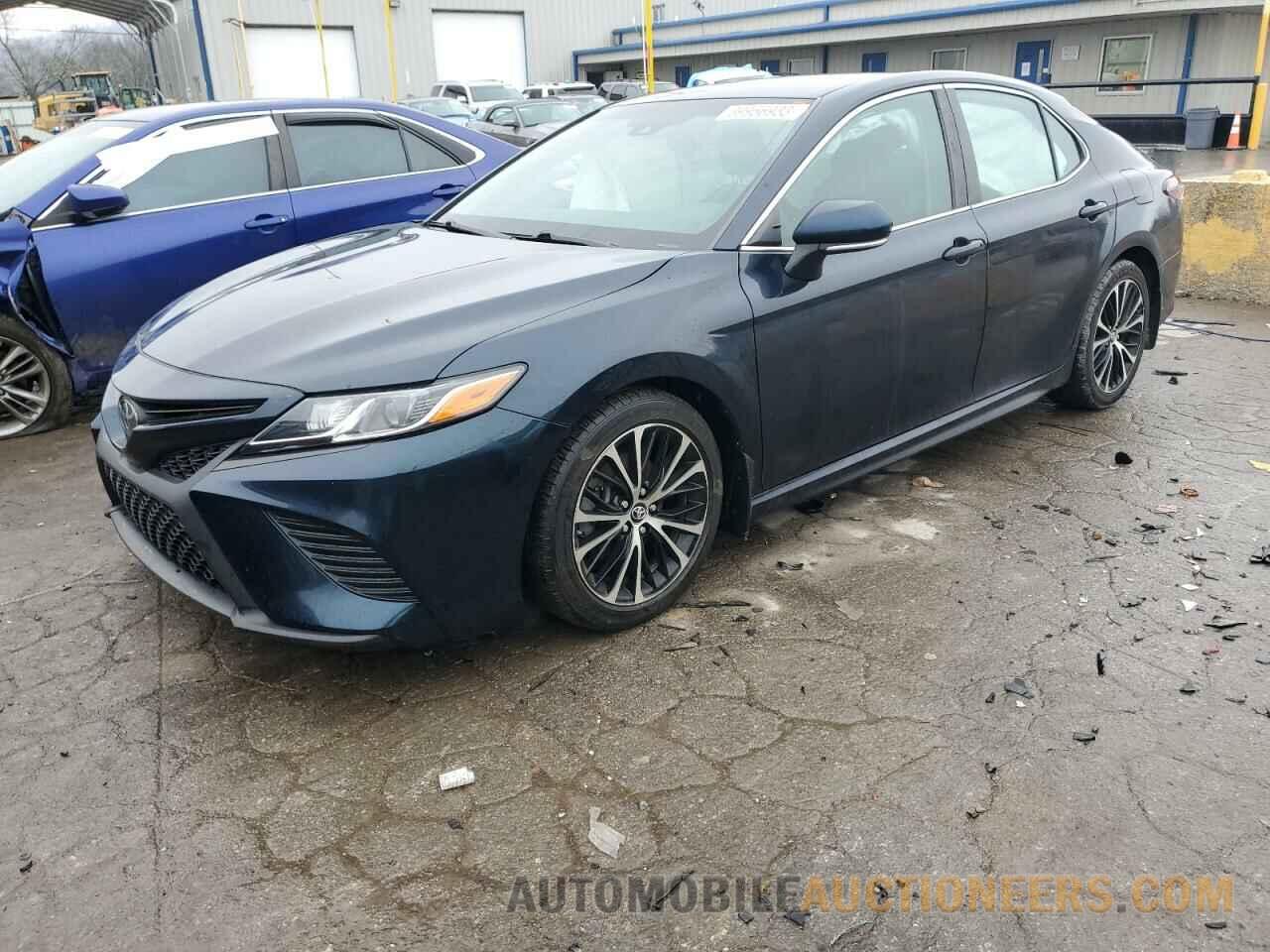 4T1B11HK3JU655809 TOYOTA CAMRY 2018