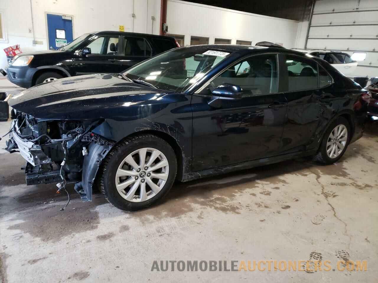 4T1B11HK3JU656619 TOYOTA CAMRY 2018