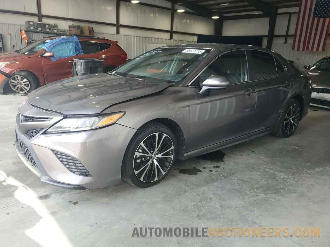 4T1B11HK3JU659441 TOYOTA CAMRY 2018