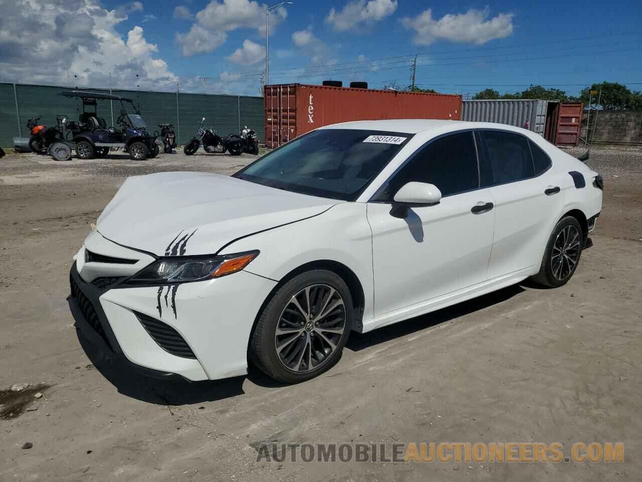 4T1B11HK3JU659598 TOYOTA CAMRY 2018