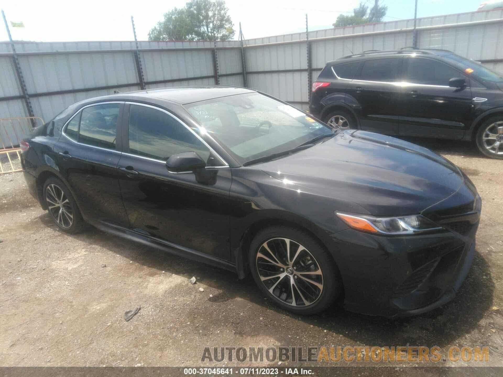 4T1B11HK3JU663375 TOYOTA CAMRY 2018