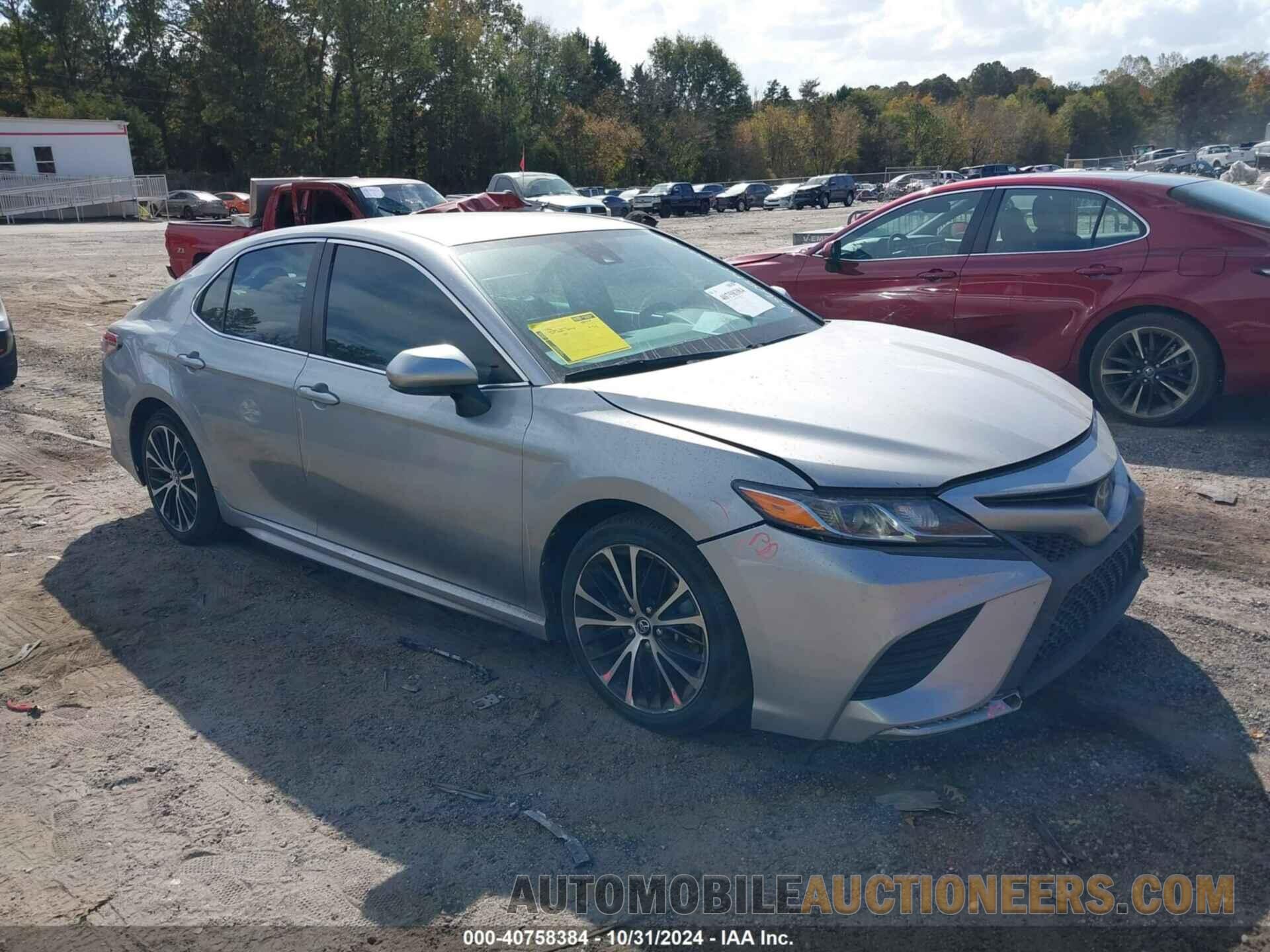 4T1B11HK3JU668608 TOYOTA CAMRY 2018