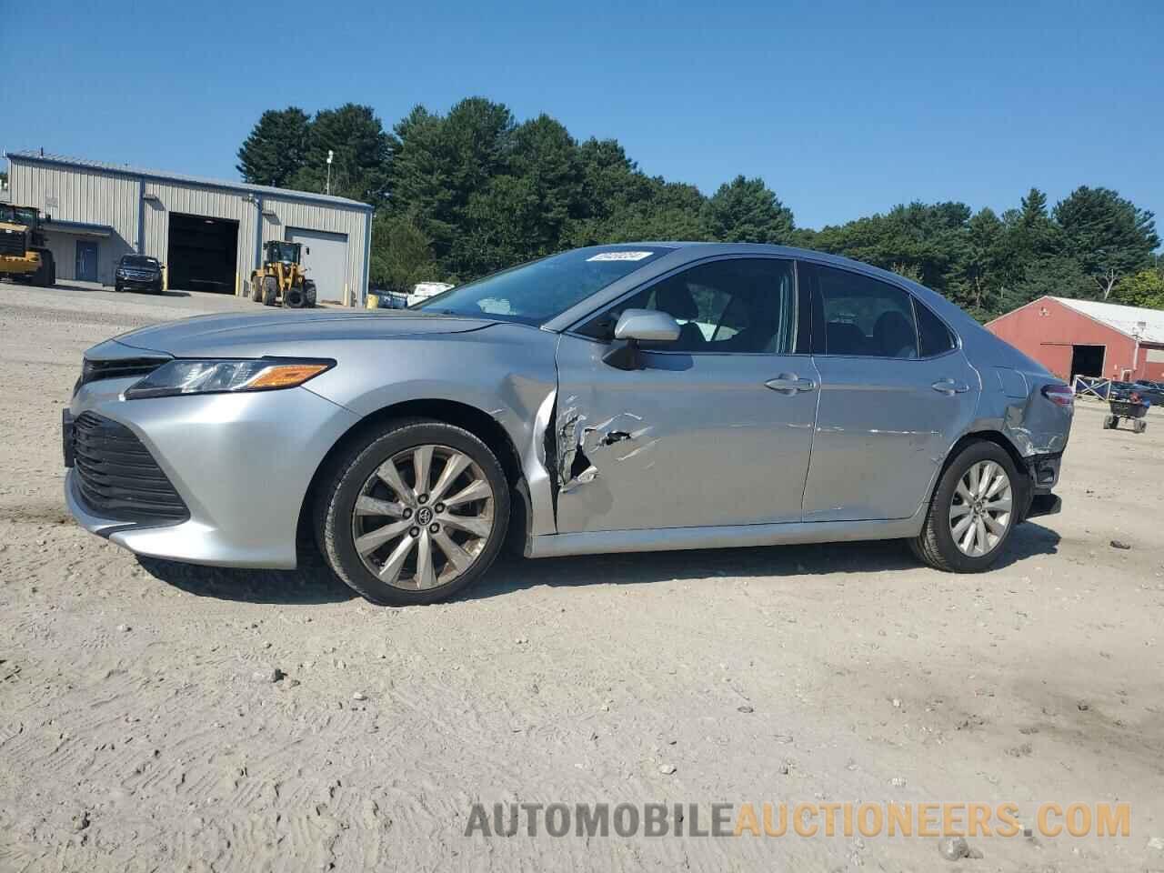 4T1B11HK3JU677504 TOYOTA CAMRY 2018