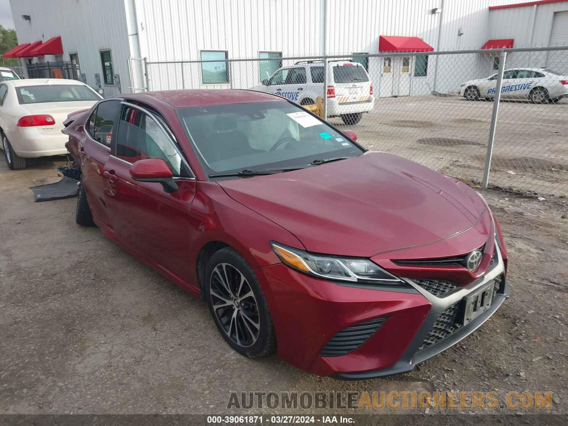 4T1B11HK3JU678099 TOYOTA CAMRY 2018