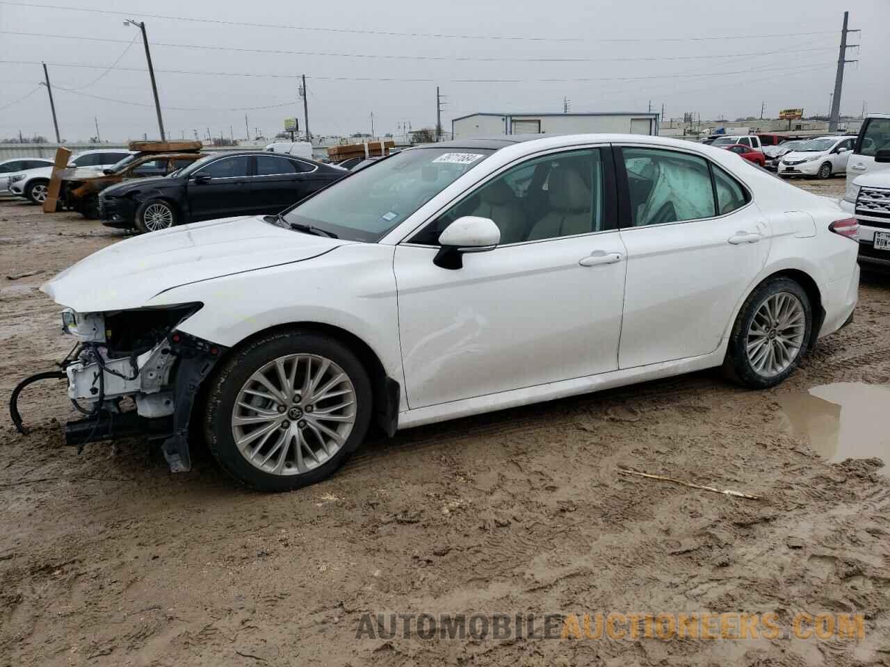 4T1B11HK3KU164108 TOYOTA CAMRY 2019