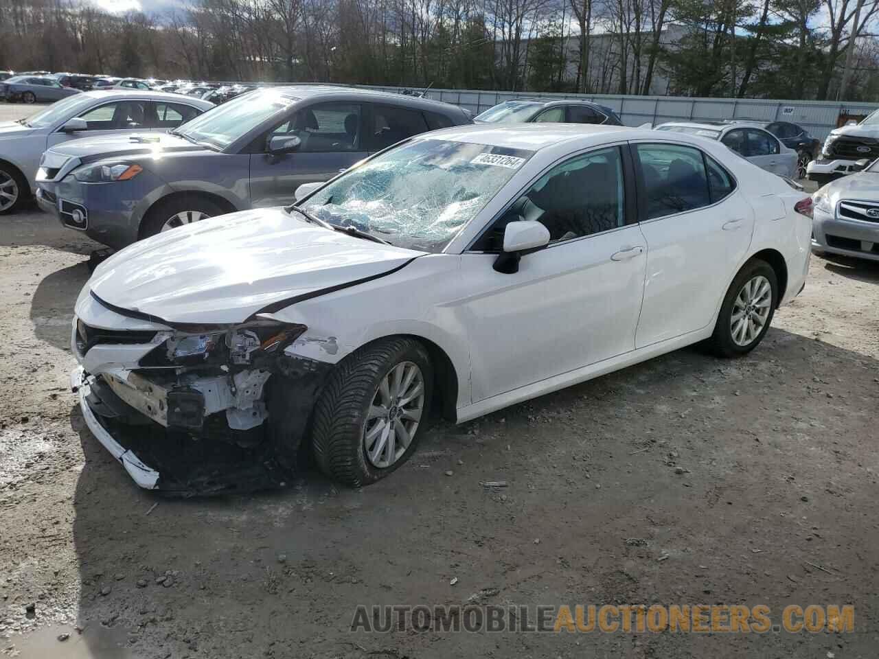 4T1B11HK3KU180583 TOYOTA CAMRY 2019