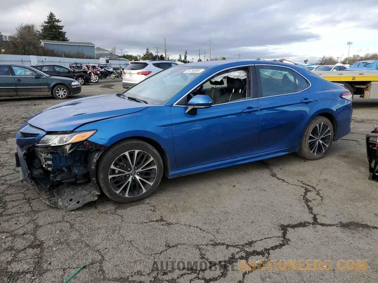 4T1B11HK3KU181135 TOYOTA CAMRY 2019