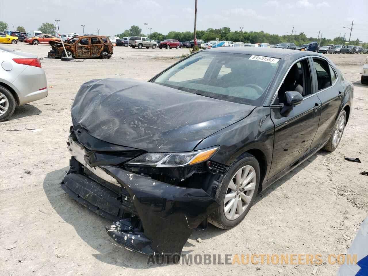 4T1B11HK3KU183323 TOYOTA CAMRY 2019