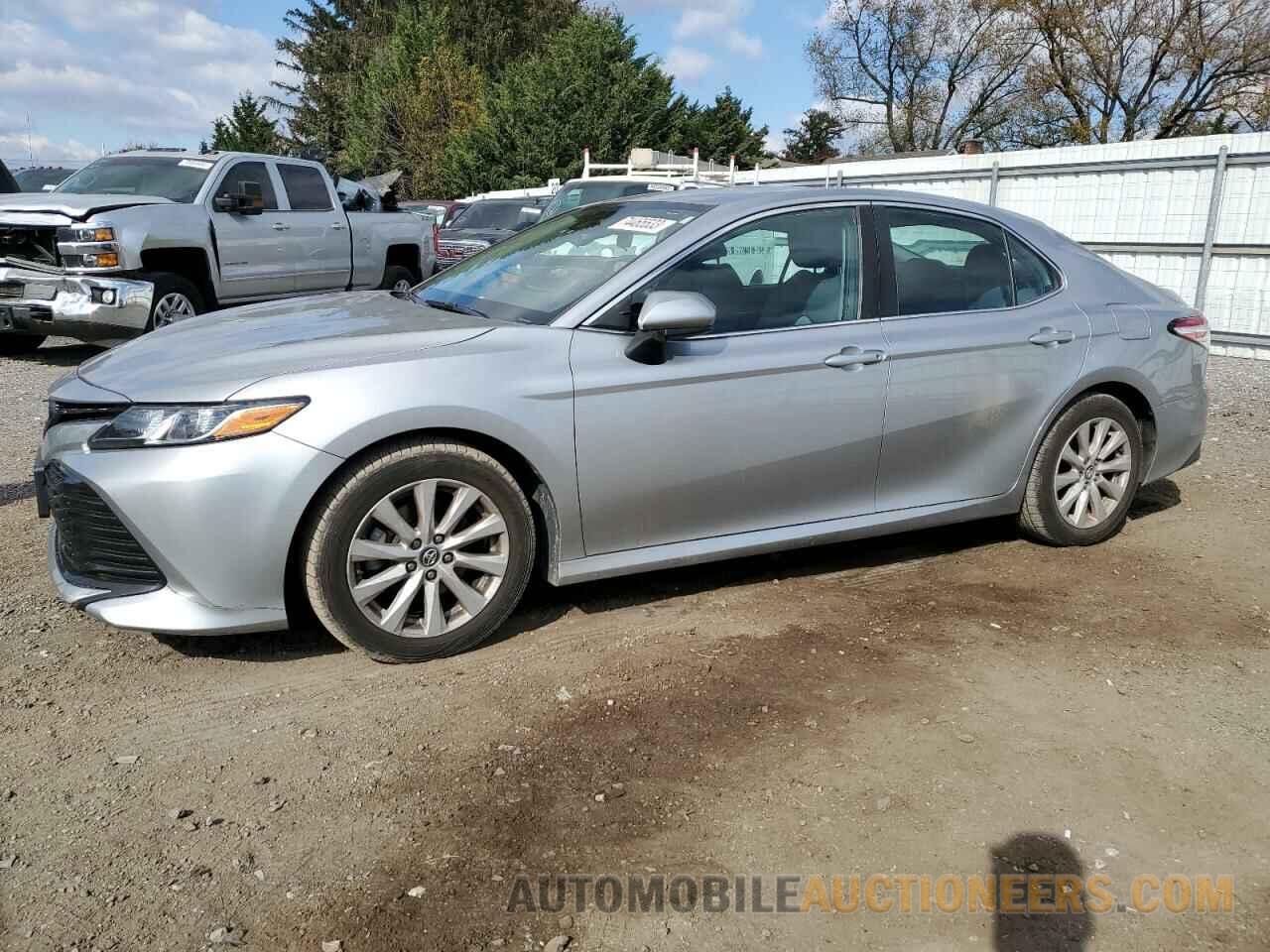 4T1B11HK3KU188196 TOYOTA CAMRY 2019